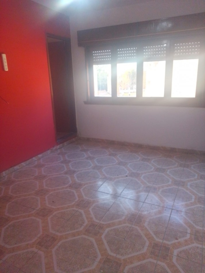 DEPARTAMENTO 3 AMB ALQUILA CASTELAR