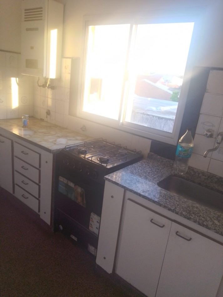 DEPARTAMENTO 3 AMB ALQUILA CASTELAR