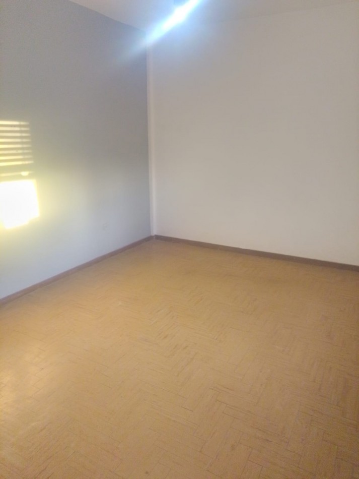 DEPARTAMENTO 3 AMB ALQUILA CASTELAR