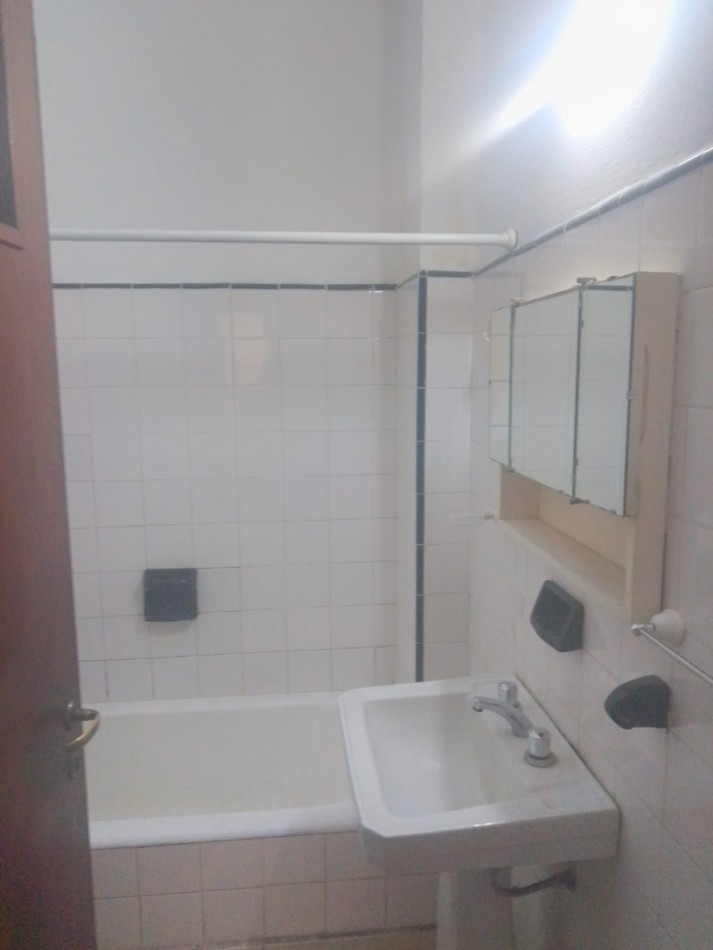 DEPARTAMENTO 3 AMB ALQUILA CASTELAR
