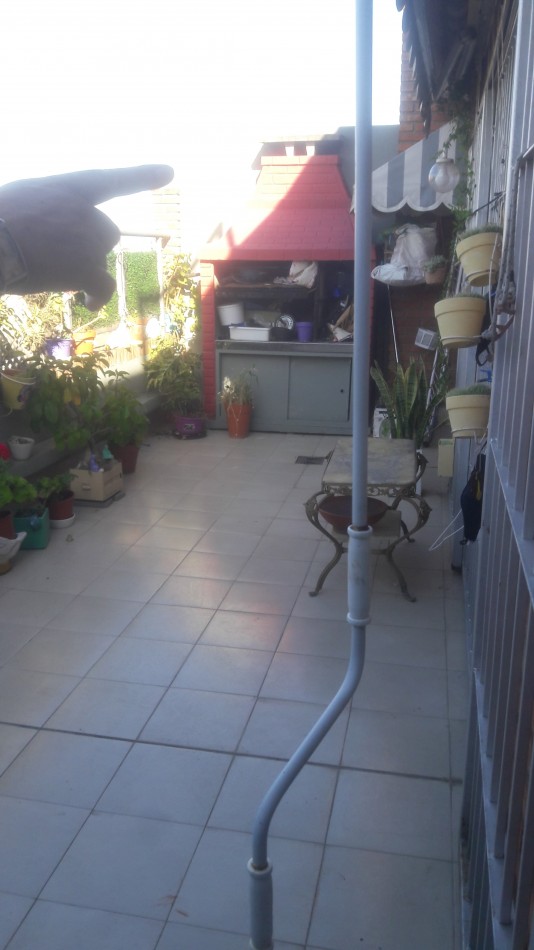 DEPARTAMENTO DE 4 AMB VENDE CASTELAR