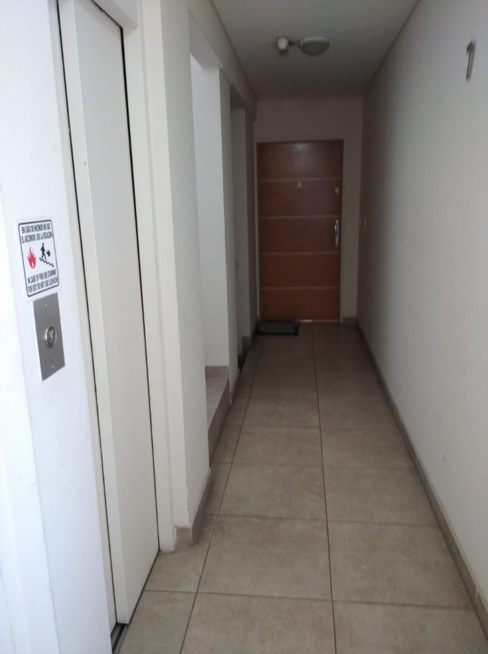 DEPARTAMENTO DE 4 AMB VENDE CASTELAR