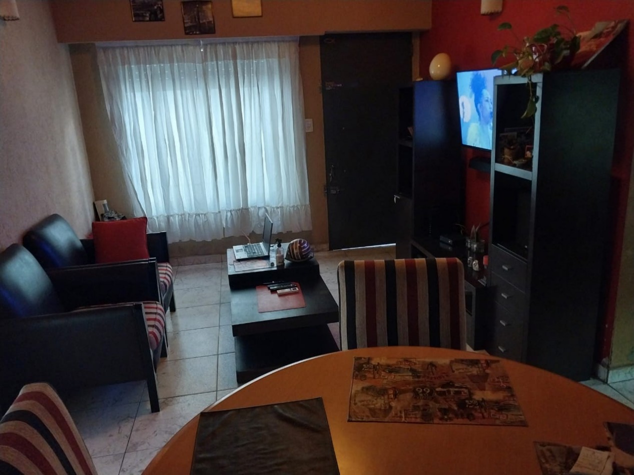 PH DE 3 AMBIENTES VENDE CASTELAR