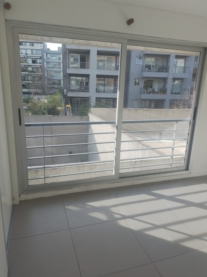 DEPARTAMENTO 2 AMB VENDE CASTELAR 