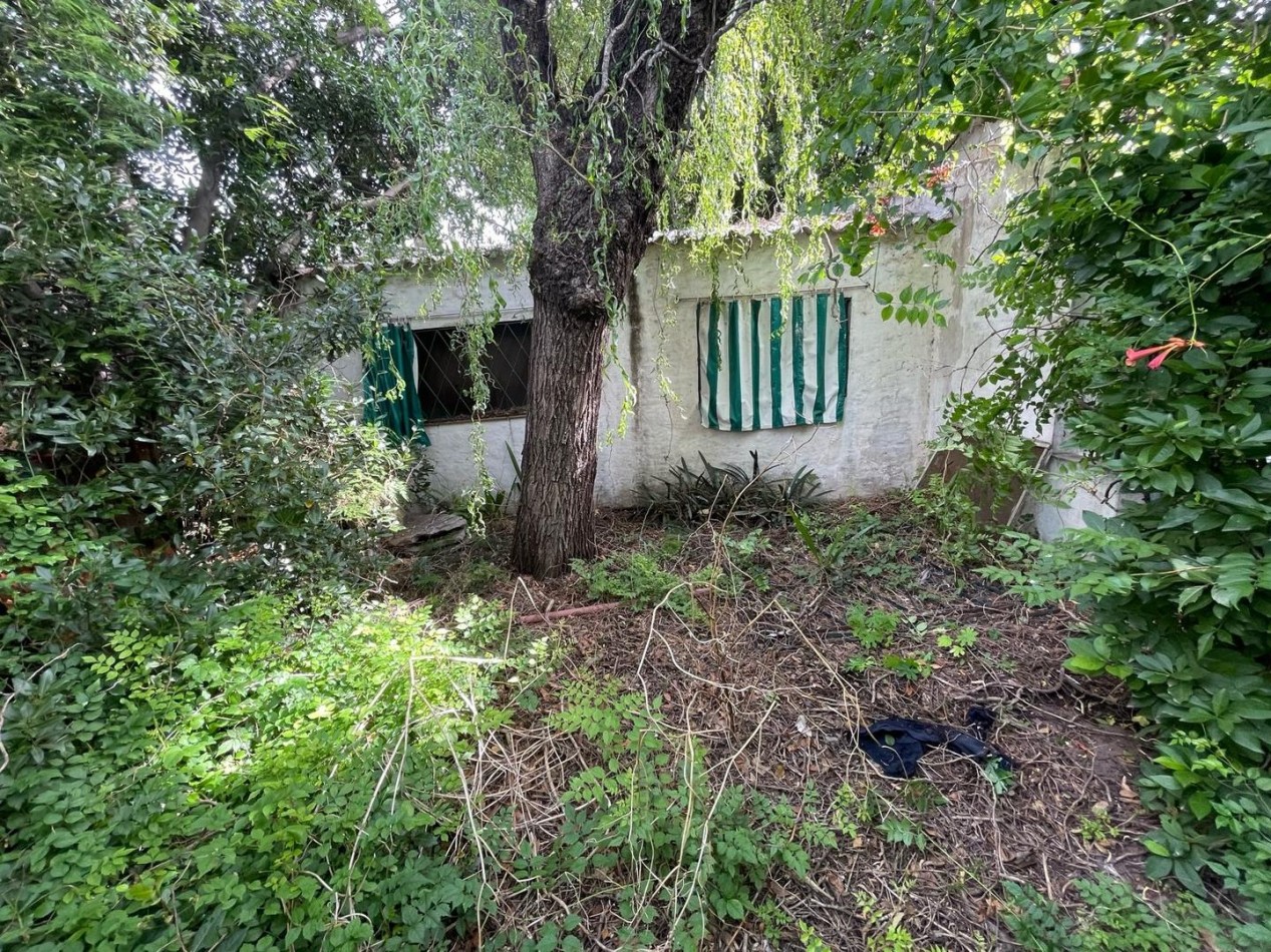 LOTE DE TERRENO IDEAL INVERSOR  VENDE CASTELAR