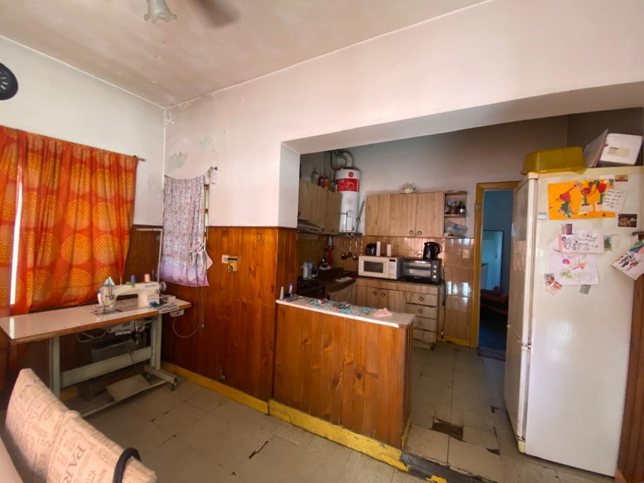 CASA 3 AMB VENDE CASTELAR 