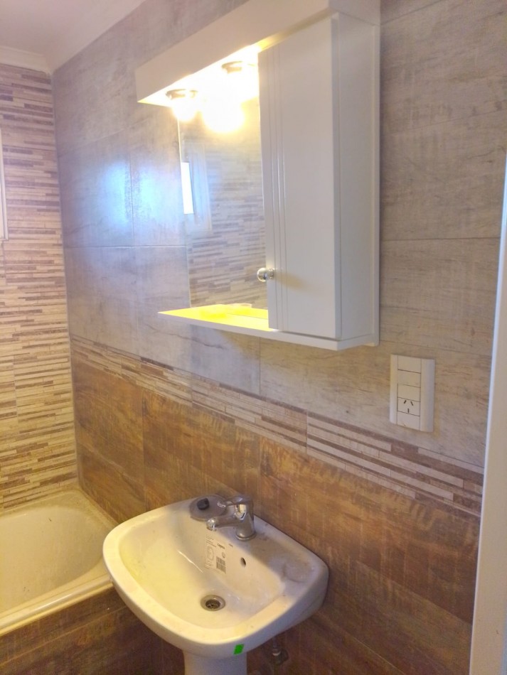 DEPARTAMENTO 2 AMB ALQUILA CASTELAR