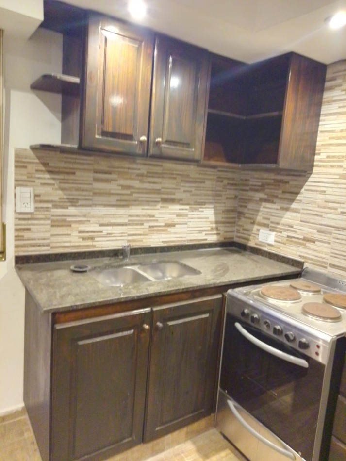 DEPARTAMENTO 2 AMB ALQUILA CASTELAR