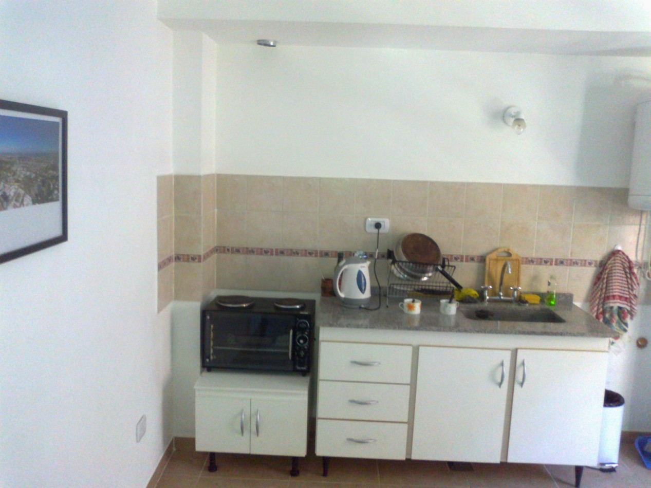 DEPARTAMENTO 2 AMB. VENDE CASTELAR