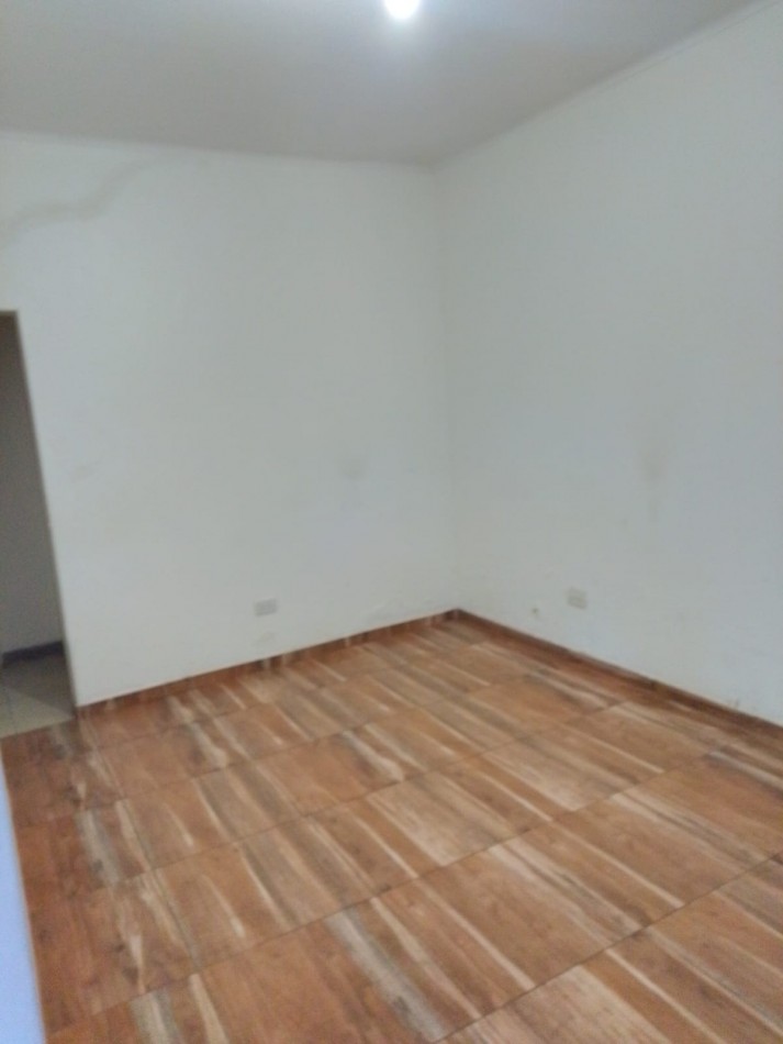 Casa al Fte. en PH 3 Amb. Alquila Castelar