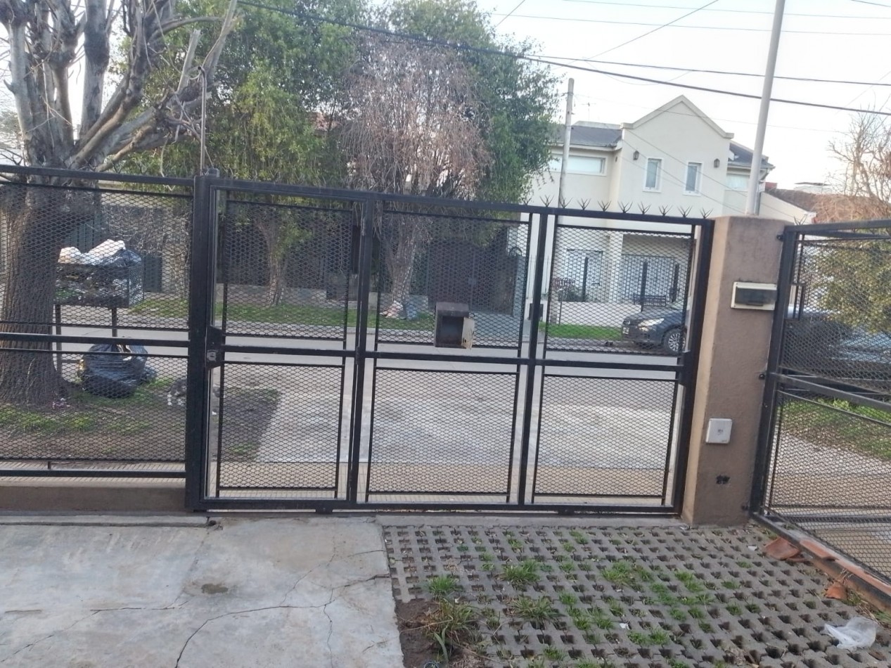 Casa al Fte. en PH 3 Amb. Alquila Castelar