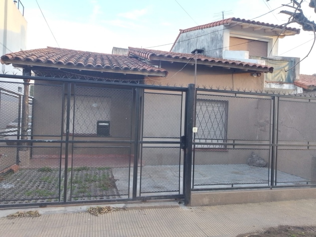 Casa al Fte. en PH 3 Amb. Alquila Castelar