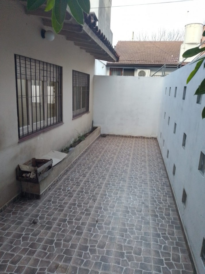 Casa al Fte. en PH 3 Amb. Alquila Castelar