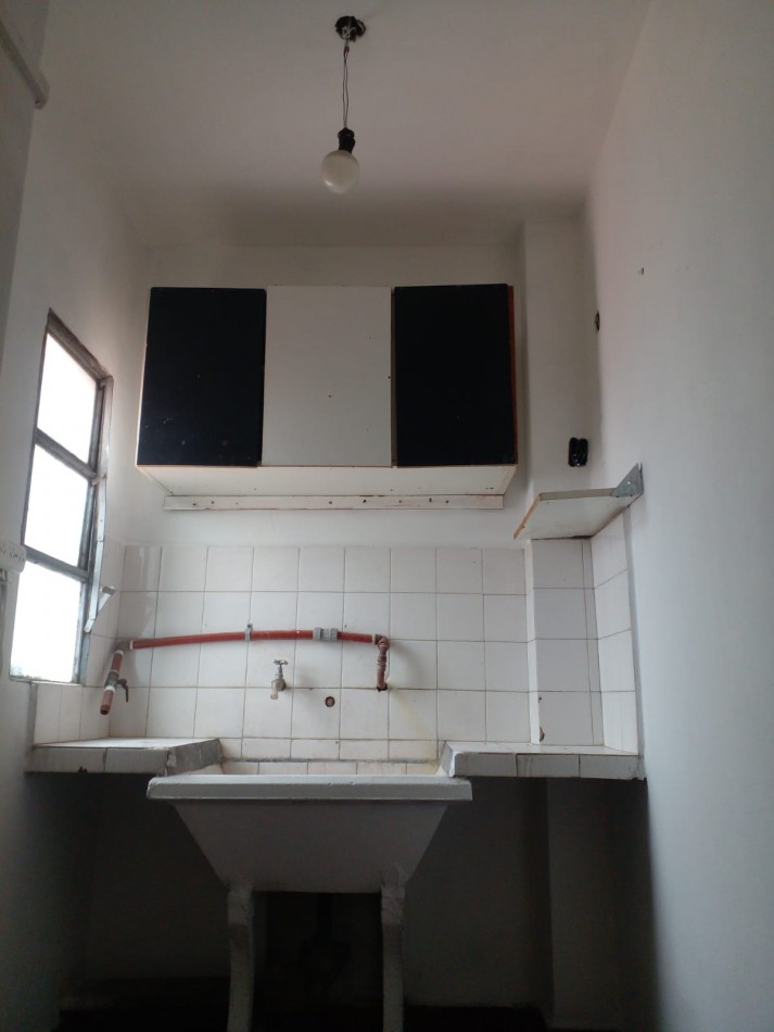 DEPARTAMENTO 3 AMB ALQUILA CASTELAR