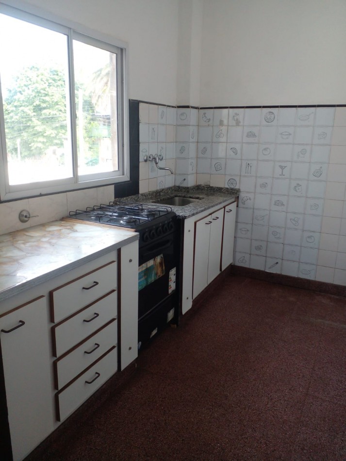 DEPARTAMENTO 3 AMB ALQUILA CASTELAR