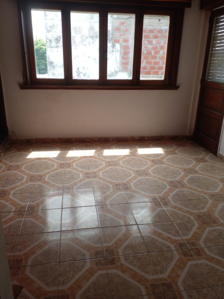 DEPARTAMENTO 3 AMB ALQUILA CASTELAR