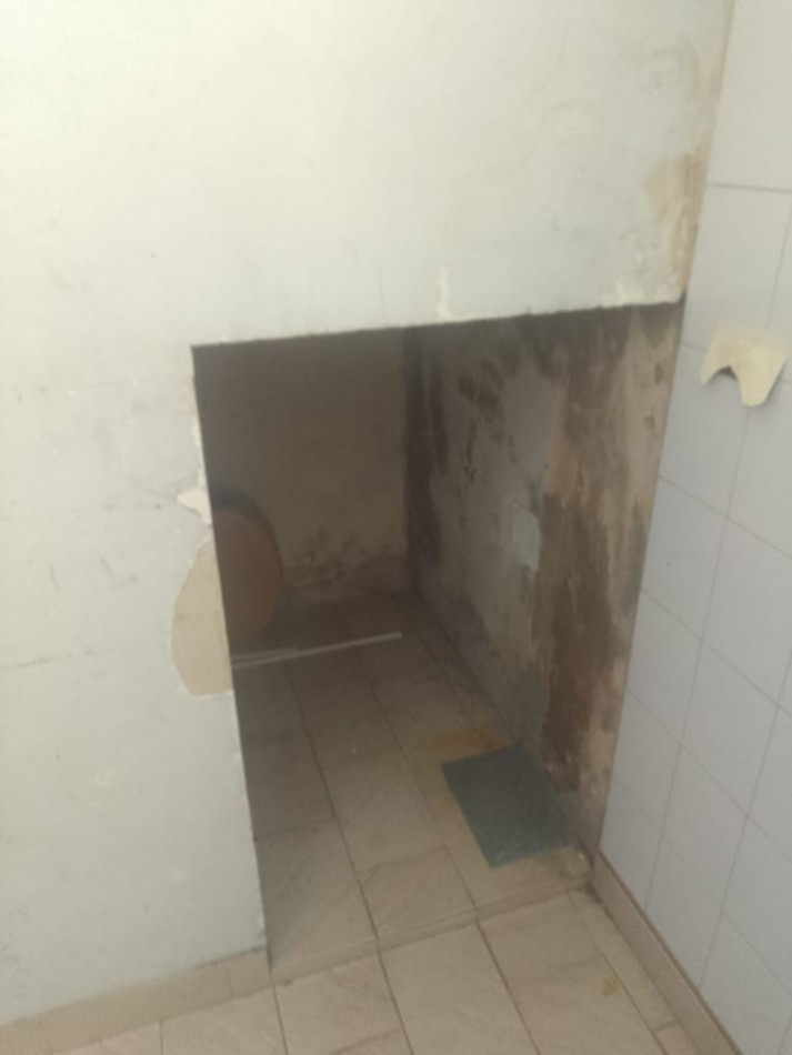 LOCAL 70 M2 VENDE CASTELAR