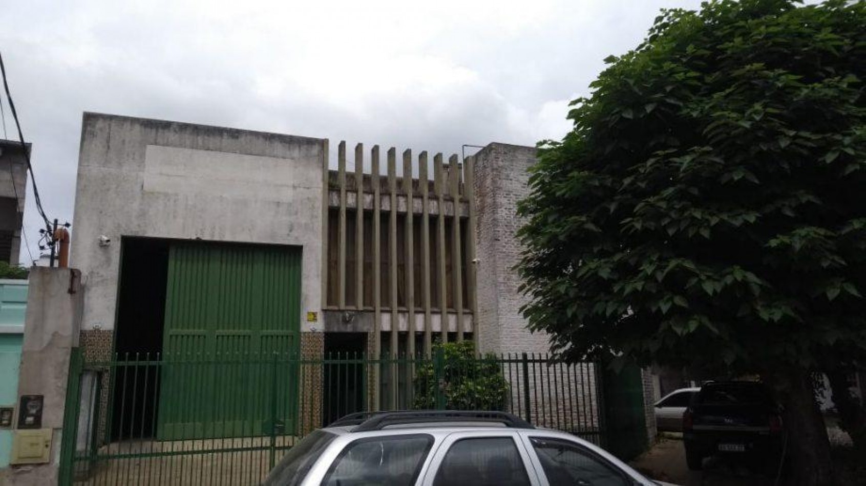 GALPON VENDE CASTELAR 