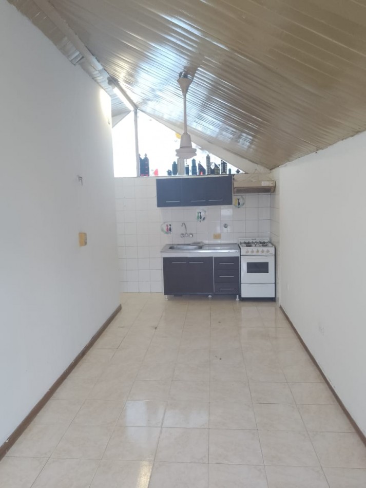 MONOAMBIENTE PB ALQUILA CASTELAR