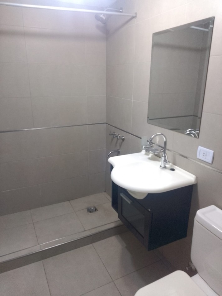 MONOAMBIENTE ALQUILA MORON