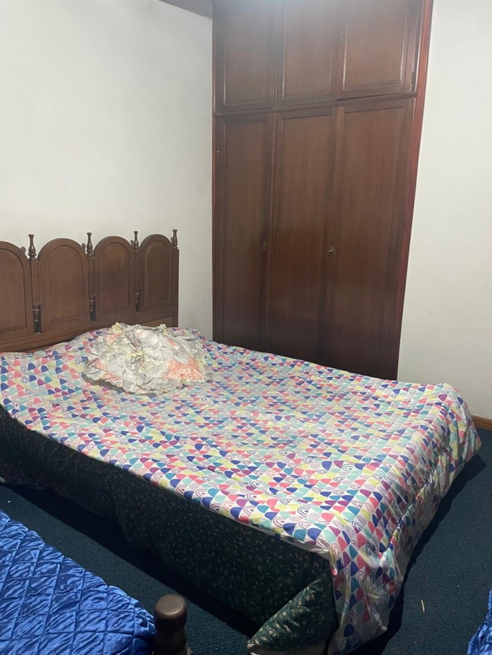 CHALET 4 AMB VENDE ITUZAINGO