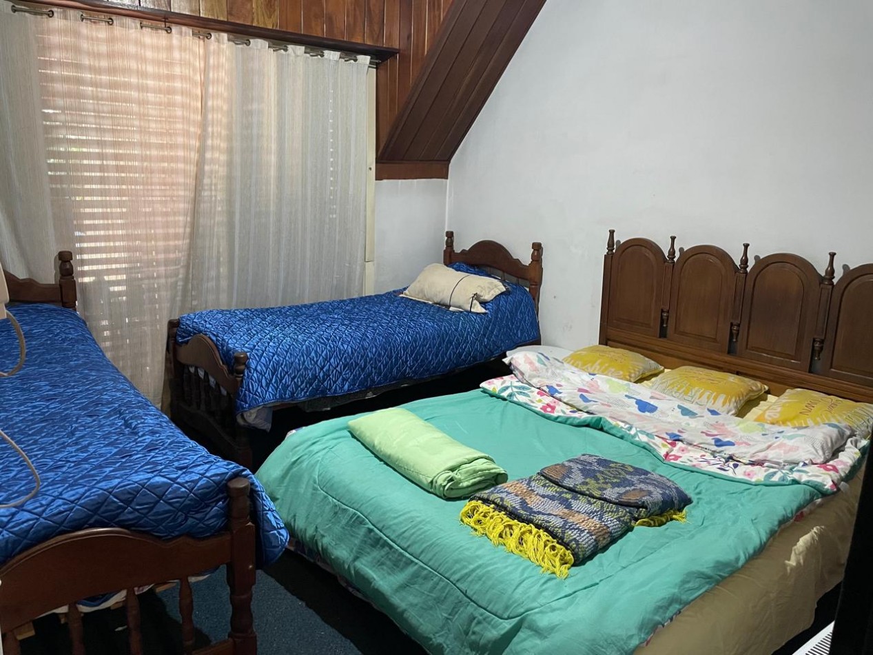 CHALET 4 AMB VENDE ITUZAINGO