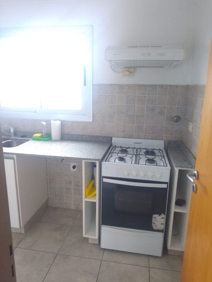 DEPARTAMENTO 2 AMB. ALQUILA MORON