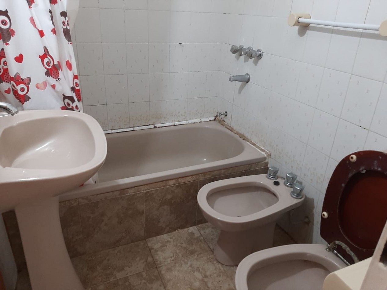 DEPARTAMENTO 2 AMB CFTE MORON ALQUILA