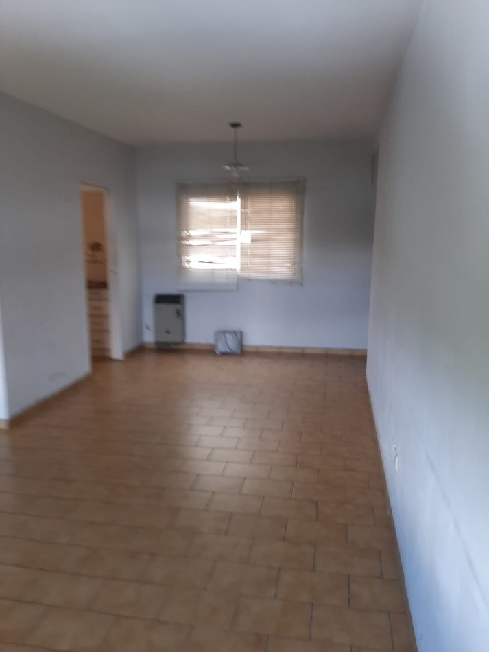 DEPARTAMENTO 2 AMB CFTE MORON ALQUILA