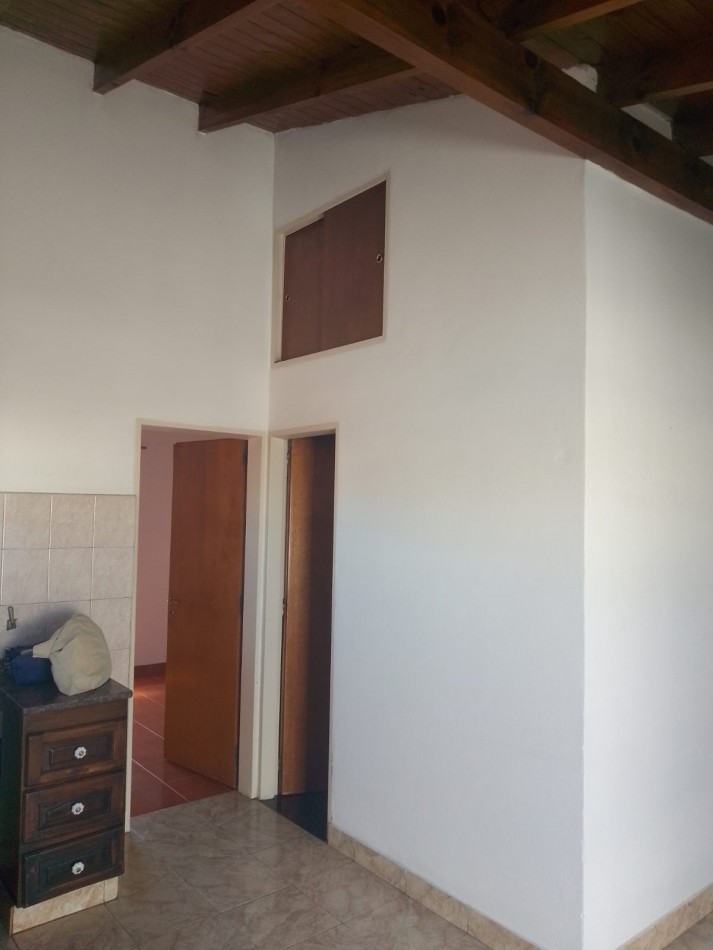 DEPARTAMENTO DE 2 AMB C/BALCON FTE ALQUILA MORON