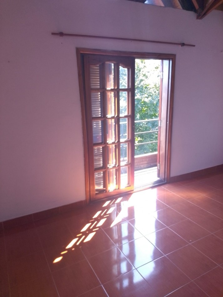 DEPARTAMENTO DE 2 AMB C/BALCON FTE ALQUILA MORON