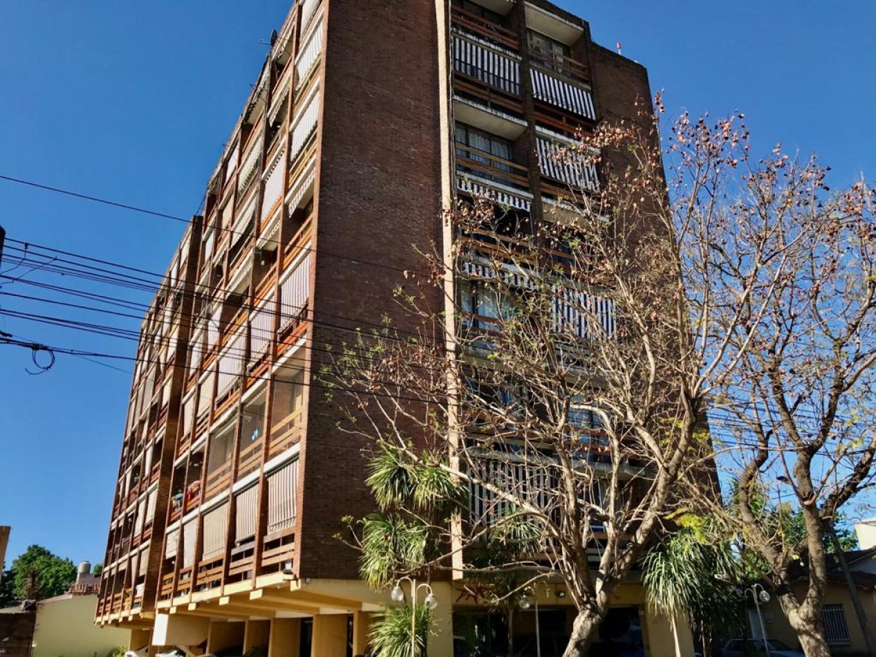 DEPARTAMENTO 3 AMB VENDE CASTELAR 