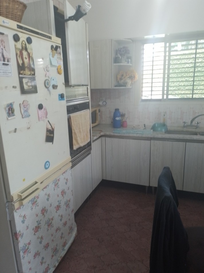 CHALET 4 AMB VENDE ITUZAINGO