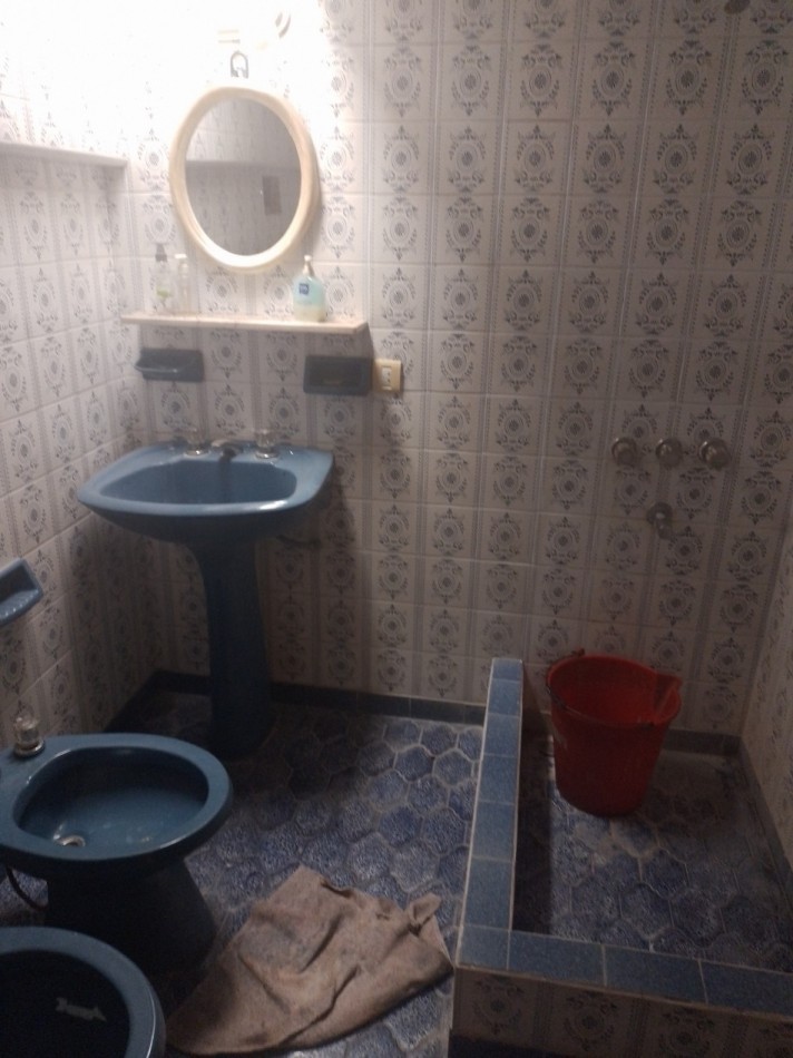 CHALET 4 AMB VENDE ITUZAINGO