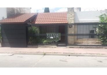 CASA 3 AMB VENTA CASTELAR