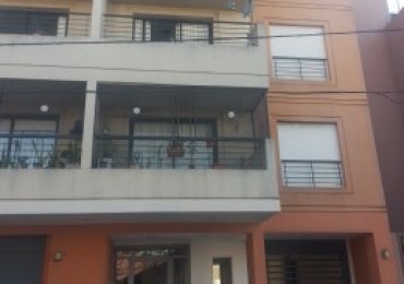 DEPARTAMENTO 2 AMB ALQUILA MORON